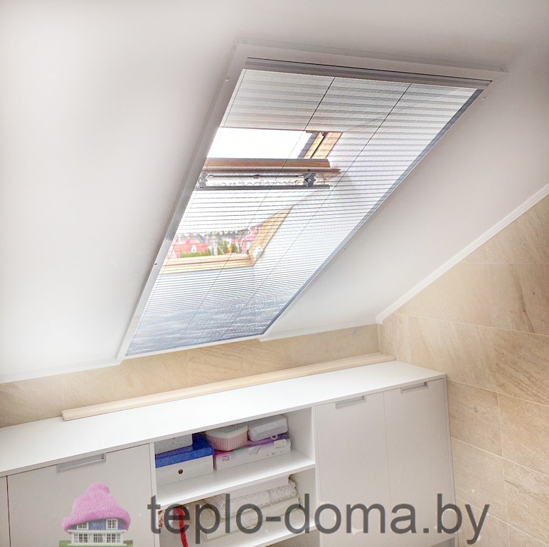 Москитная сетка плиссе на мансардное окно: фото и видео - после установки